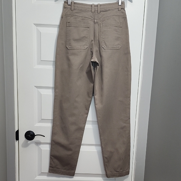 ARITZIA BABATON Light mocha mousse/taupe high waist tapered pants - Picture 7 of 14